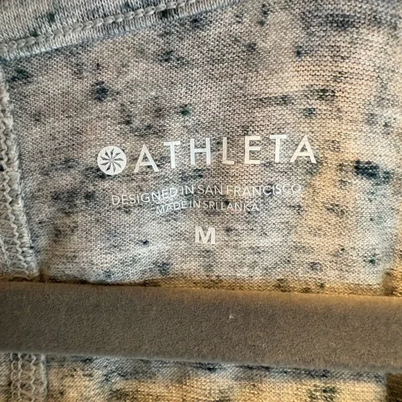 Athleta lightweight gray top - Picture 4 of 5